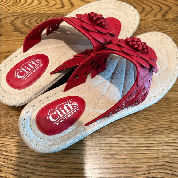 NWOT Red Floral Women's Sandals size 9 - Picture 7 of 9